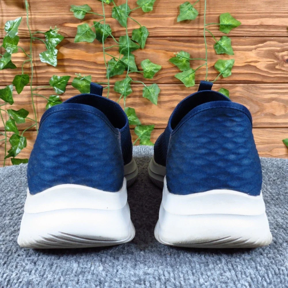 Skechers hands free